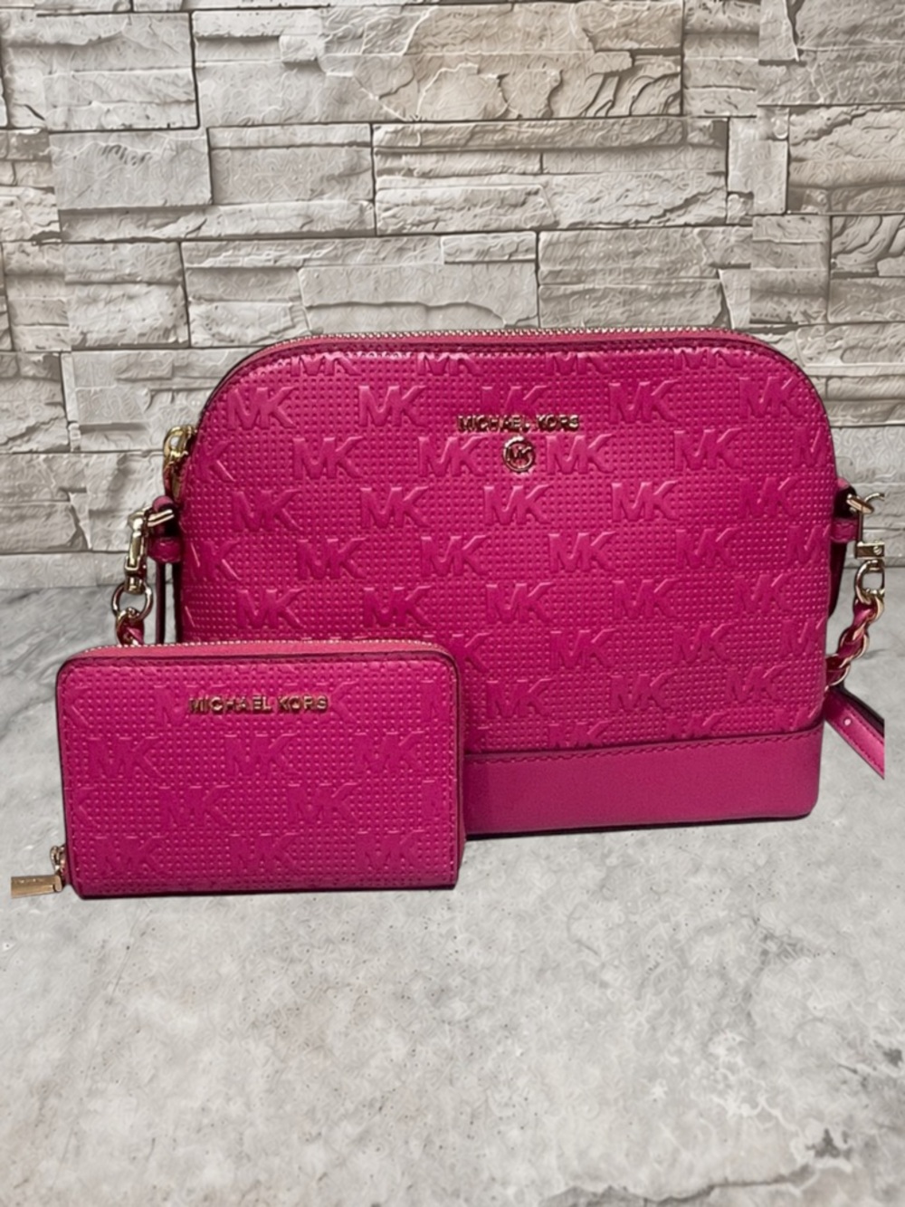 Michael Kors Jet Set Charm Large Dome Crossbody & Matching Wallet Cerise Pink